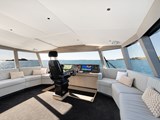 MC63p Offshore Flybridge helm